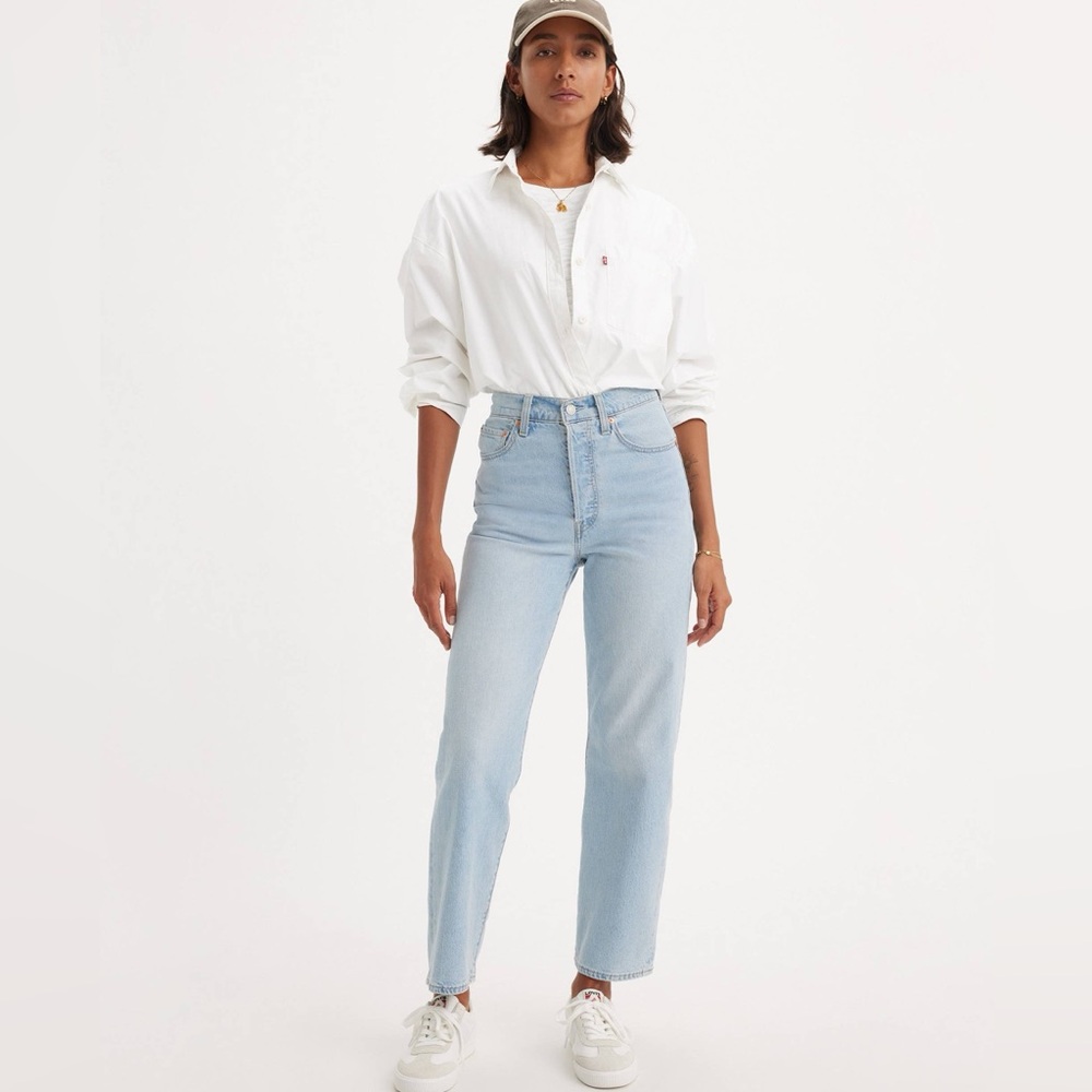 Levi’s Ribcage Straight Jean